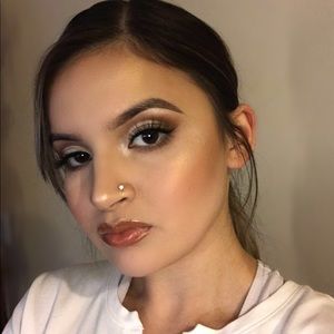 Meet your Posher, Nina